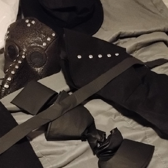 Entire Costume Purchased At Spirit Never Worn - Picture 3 of 10